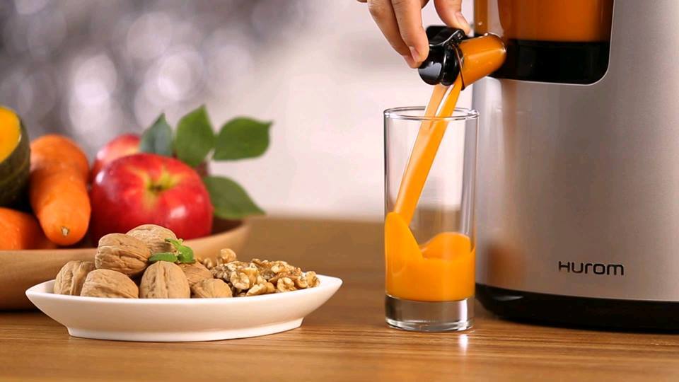 Máy ép trái cây Hurom HZ-SBE17