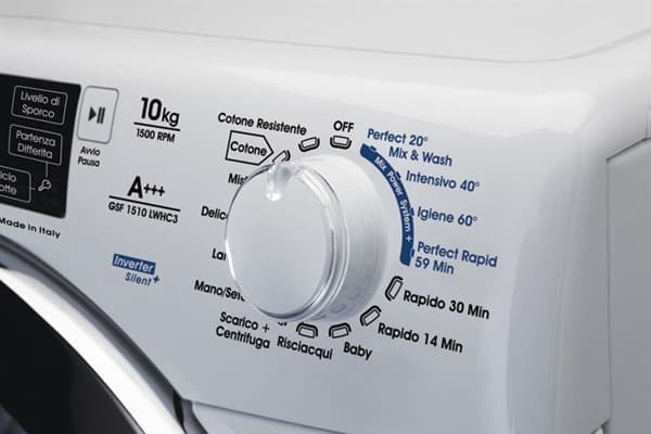 Máy giặt Candy GVF1510LWHC3/1-S - Bảng điển khiển